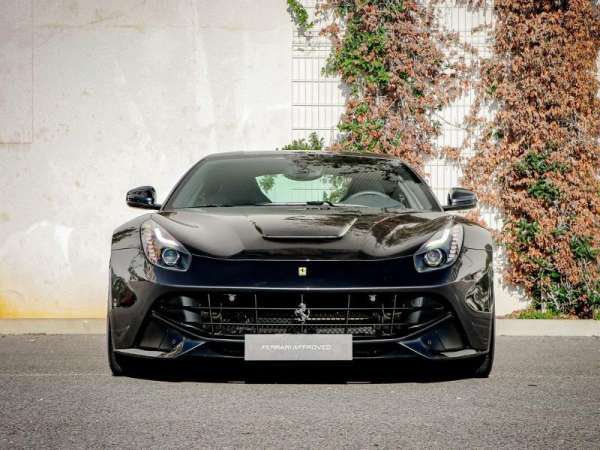 Ferrari-F12 Berlinetta-V12 6.3 740ch-Occasion Monaco